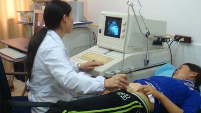 女生突然小肚子变大了这是怎么了,女生突然发现肚子变大了是怎么办