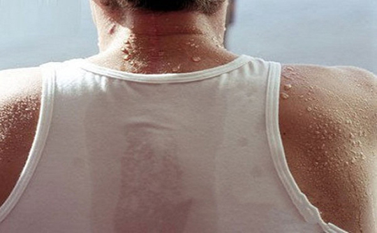 醒来后出一身汗用哪个穴位调理,没怎么动就大汗淋漓