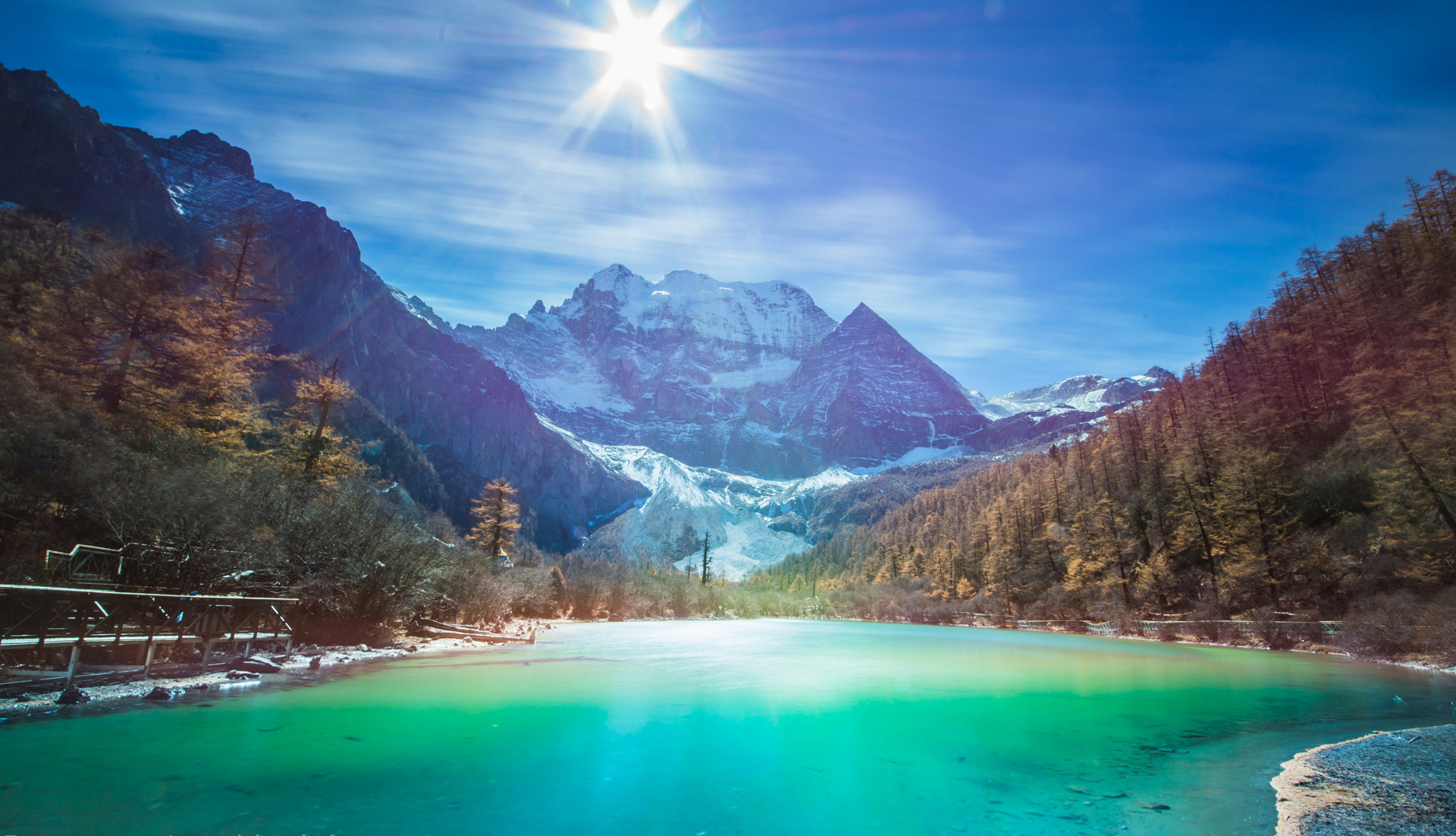 稻城亚丁自驾好还是跟团好,稻城亚丁跟团好还是自己去好