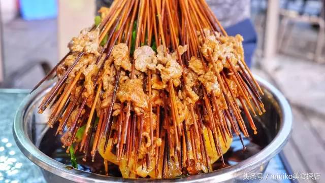 到成都必点的夜宵,一起去成都必打卡的地道馆子