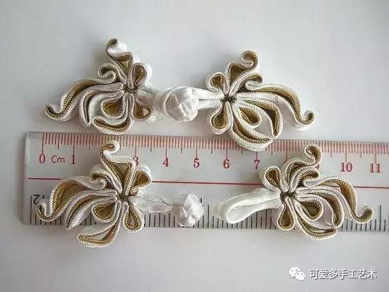 手工盘扣最简单版,用布做盘扣慢动作教程