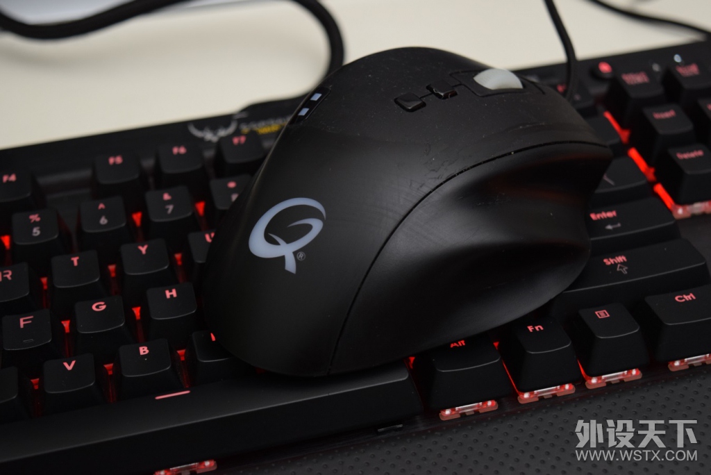 缝缝补补又三年QAPD8K鼠标修复记顺带拆解