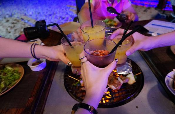 找了一辈子的那片星空那片海,原来就在官湖角!