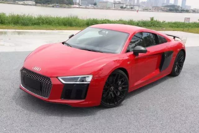 奥迪r8对比tt,奥迪r8和tt有啥区别