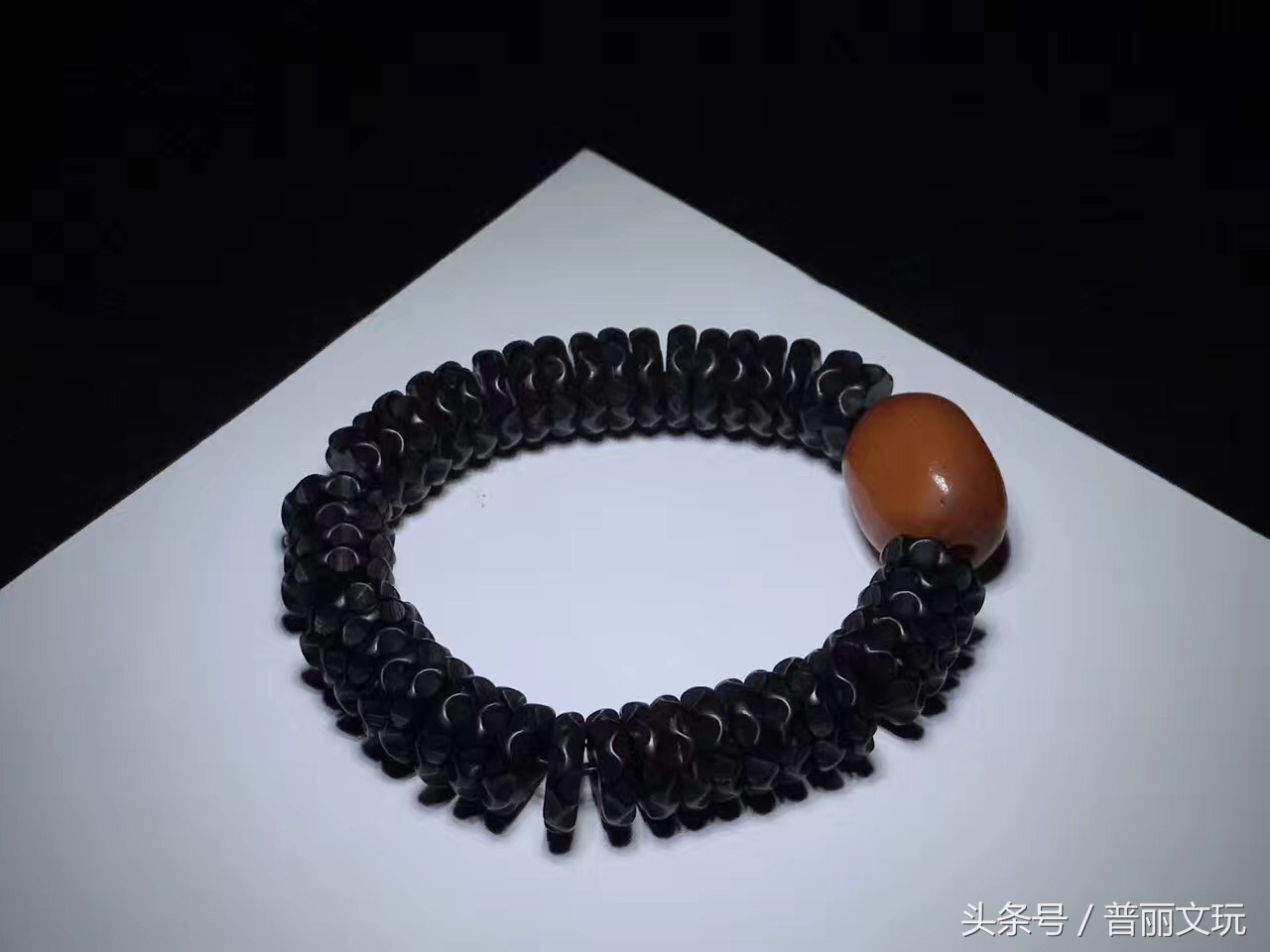 鹿晗戴的手串,鹿晗露营戴的手串