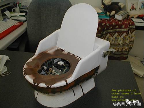 能热饭还能当马桶?别拦我,请把我埋在这样的电脑机箱里