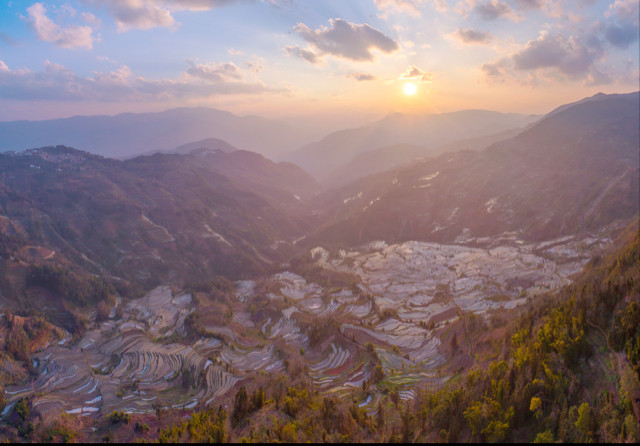 哈尼梯田最佳旅游攻略,风景这边独好独龙江