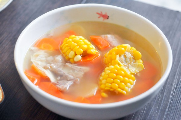 怀孕不想吃饭没胃口恶心,怀孕不想吃饭是女孩吧