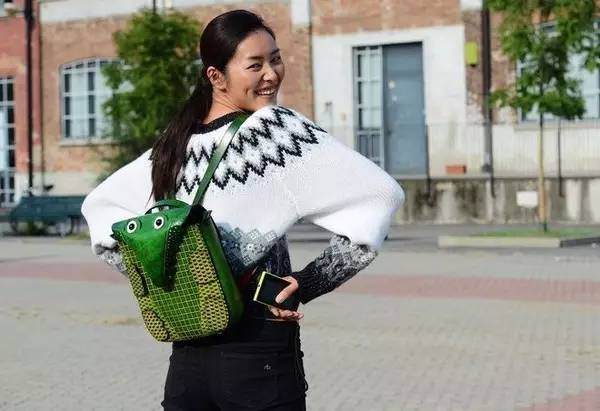 杨幂米兰达可儿,杨幂时尚背包