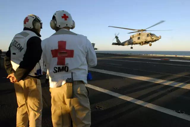 航空母舰二维图,航空母舰彩虹人白马甲