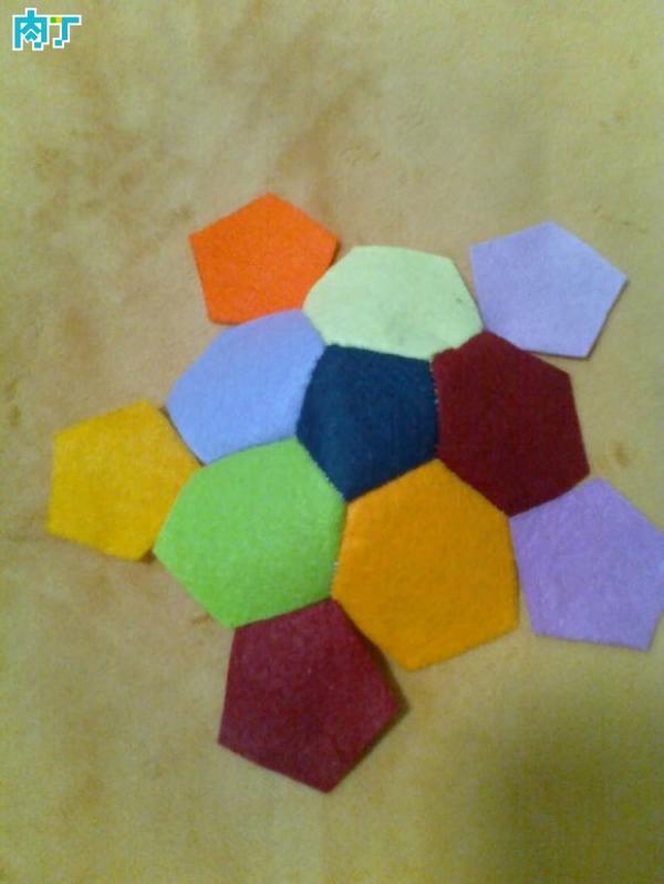 不织布足球的做法图片,不织布做足球视频教程