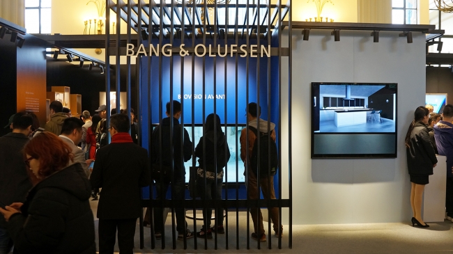 58万一套的BangOlufsenBeoLab90音箱