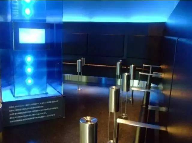 她是一位中国大妈，却带领着700个日本人，扫出了全球最干净机场「精益学堂」2017-7-14第895期