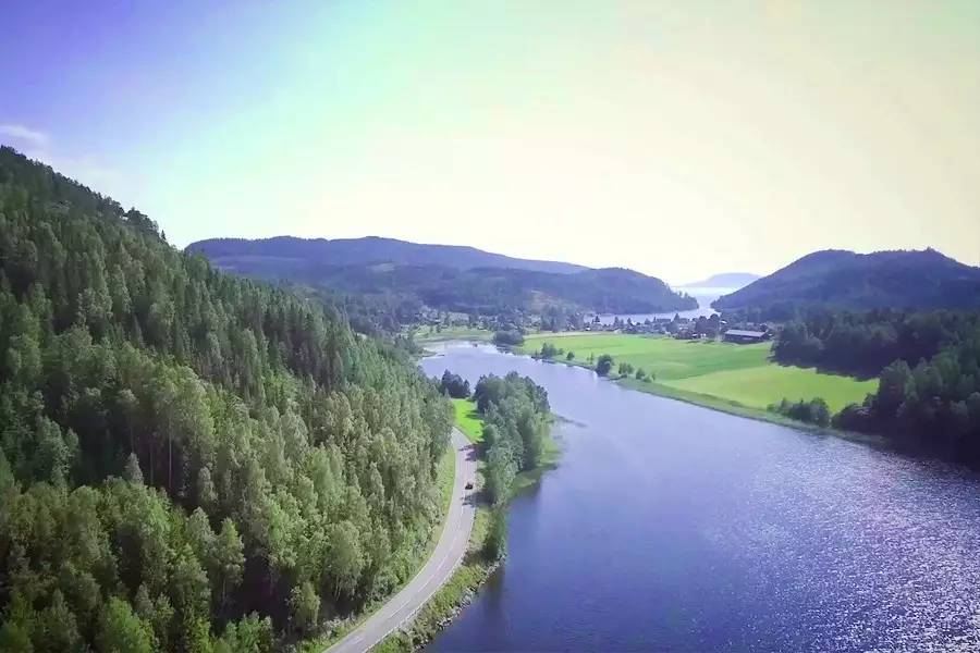 鐟炲吀鏃呮父鑷┚鏀荤暐,鎸▉鑺叞鐟炲吀鑷┚