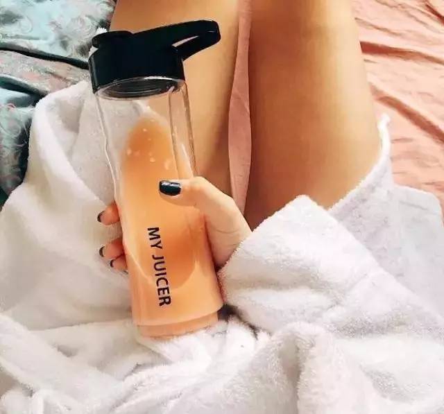 避开高温的偷袭，开启移动的冰凉夏日，这些消暑的小物件爆款开刷！