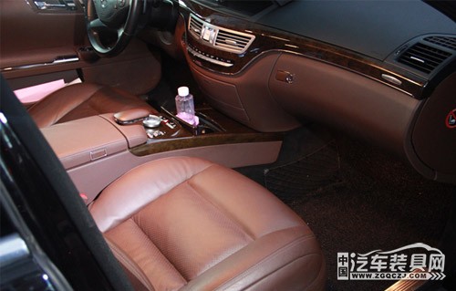 小车有必要装座椅套吗 (小车里有没有必要装座椅套)