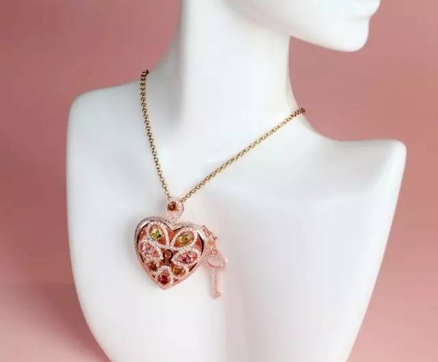 为什么人家送块铁都能博得欢心，而你掏个肾还会被她嫌弃？