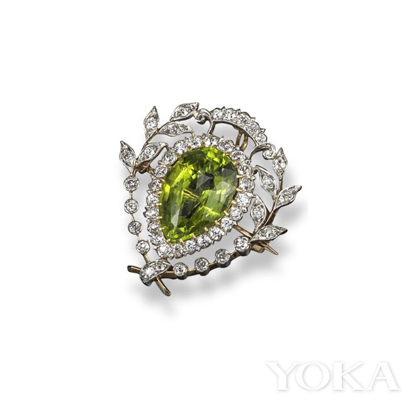 掐指一算:清新橄榄石俘获王室易“剁手”成性价比之王