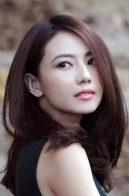 Madam问答室丨收缩毛孔、改善黑眼圈、手膜脚膜、哺乳期化妆品、方脸发型