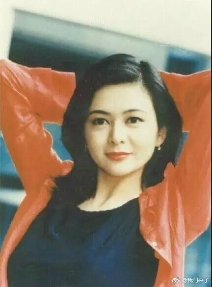 美人迟暮?不存在的!曾经素颜出演“十三姨”的关之琳今晚上线!