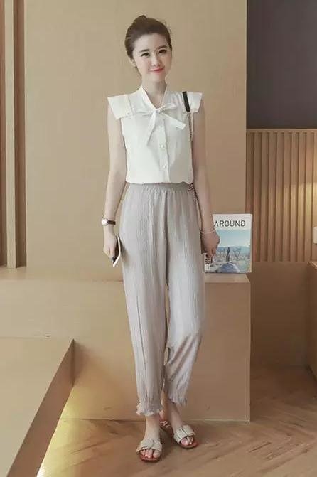 灰色裤子怎么搭配颜色好看,灰色上衣灰色裤子