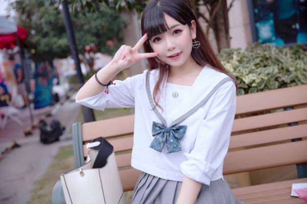 我们为什么要穿新衣,穿jk制服有错吗