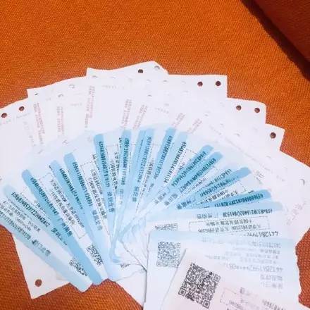 说好的异地恋正能量呢，为何最后一条如此扎心！