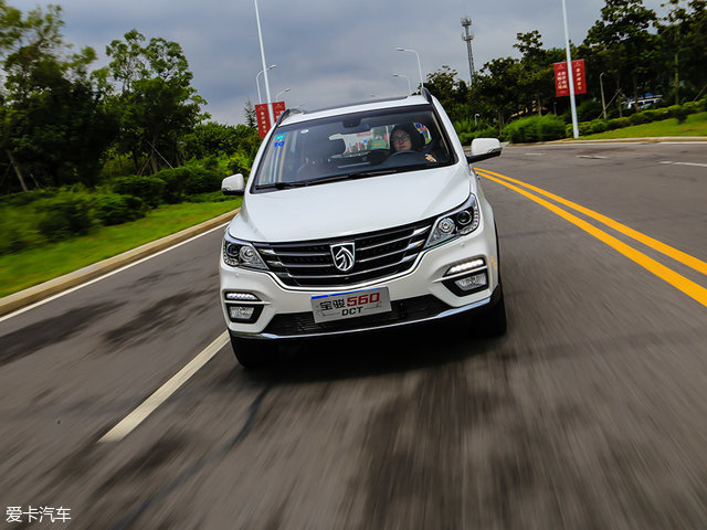 宝骏5602015手动舒适型驾驶体验,宝骏560驾驶功能键视频讲解