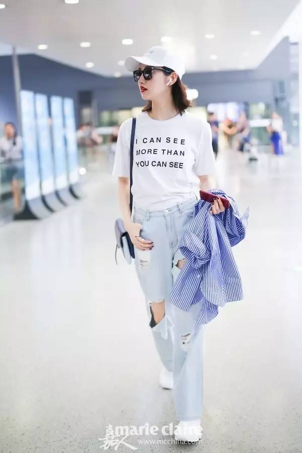 有了大幂幂的基础款女神示范，我把海量白底印花美T穿了个遍