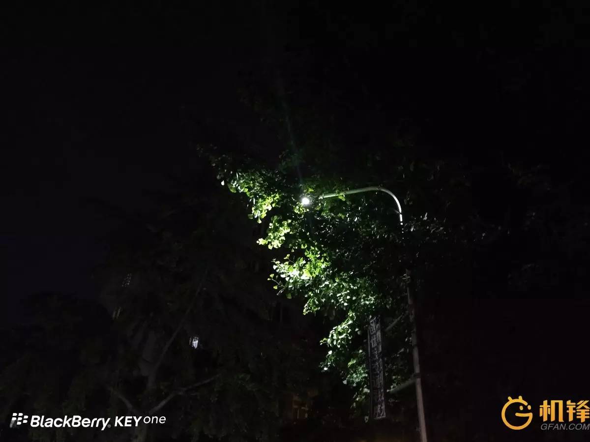 黑莓KEYone评测:3999元情怀是否值得充值?