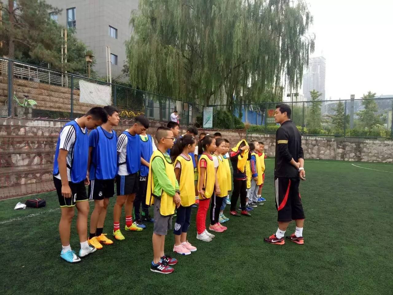 兰州足球培训班小学生,圆梦青少年足球培训