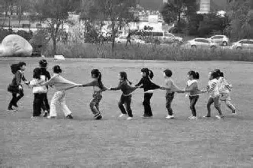 小时候上学时经历的生死瞬间,小时候上学的情景