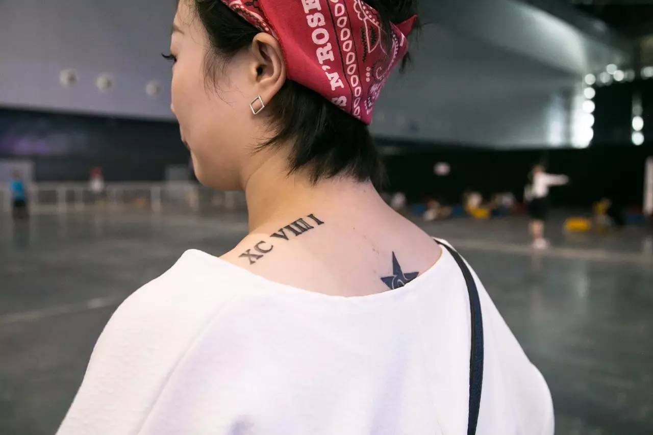 除了最新款最膨胀的球鞋，YOHOOD上这些有型的纹身也谋杀了无数菲林！