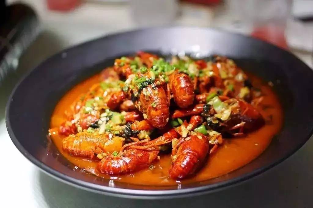 长沙吃虾网红店在哪里,长沙河西哪家油爆虾最好吃