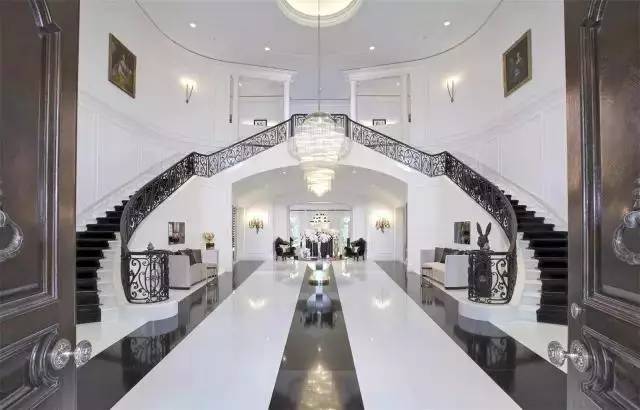 贝克汉姆探访贫困家庭,贝克汉姆17万房子