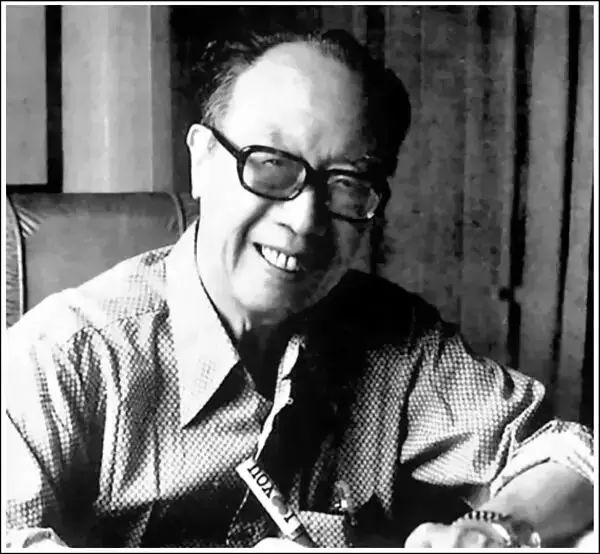 教师节致敬恩师美文,教师节感谢恩师诉说心声