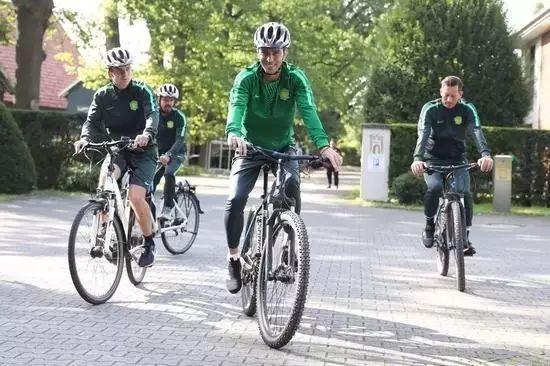 于大宝刚回国的状态,于大宝国安冬训视频