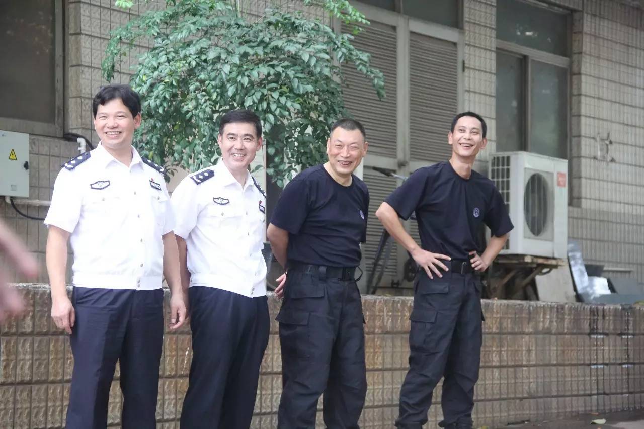 “带队执行任务，除严格执行上级命令外，重要的是要爱兵”——记厦门金砖会晤衢州增援特警领队李浩