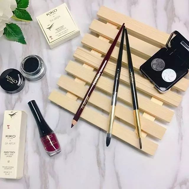 哪款平价眼影盘比较好用,哪些牌子的四色眼影盘好用到哭