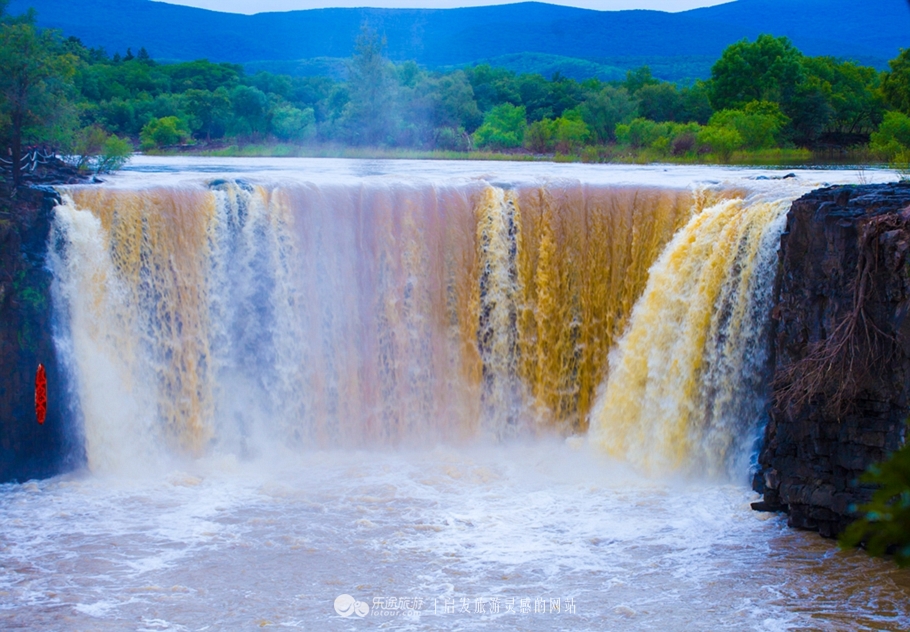 镜泊湖火山口免费景点,探秘火山
