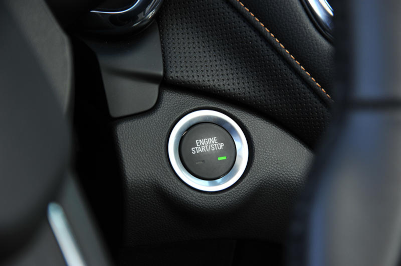 探界者对比科雷傲,科雷傲120周年限量款和探界者