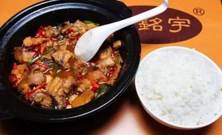 黄焖鸡米饭美国开店,黄焖鸡米饭在全国的价格