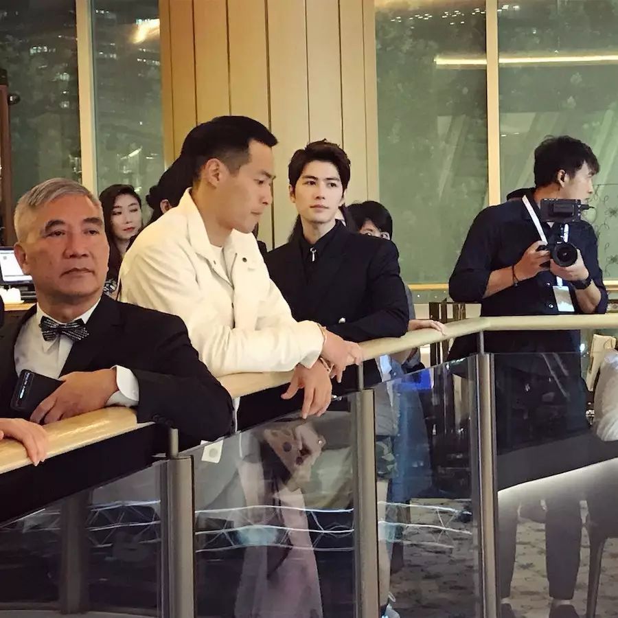 这些中国「别的地方没得卖」的时髦货|都在这个商场里!