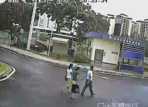 医托忽悠患者被警察抓住,医托太猖狂竟敢组团忽悠患者