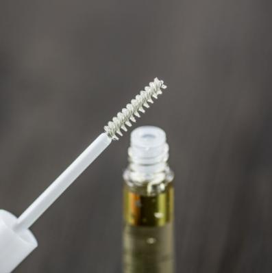 睫毛怎么护理最有效,长睫毛的正确养护方法图