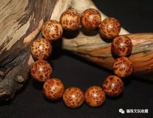 崖柏在文玩里的档次,真正的崖柏文玩