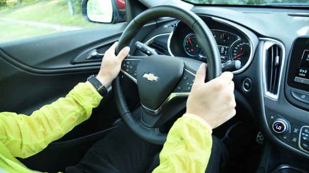 迈锐宝xl2.0t和蒙迪欧2.0t对比,君威1.5迈锐宝xl2021款1.5t