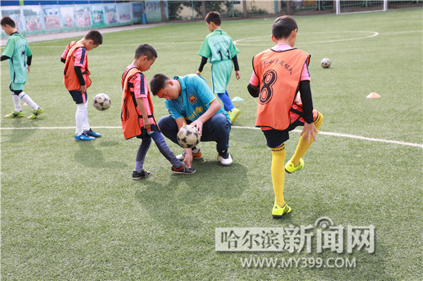 河松小学足球,河松小学