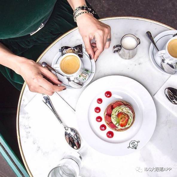 想偶遇赵丽颖吗?在巴黎时装周,她一定会去这十家咖啡馆!