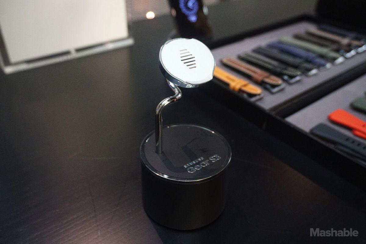 三星gears3手表功能运动版,三星gears3智能手表运动